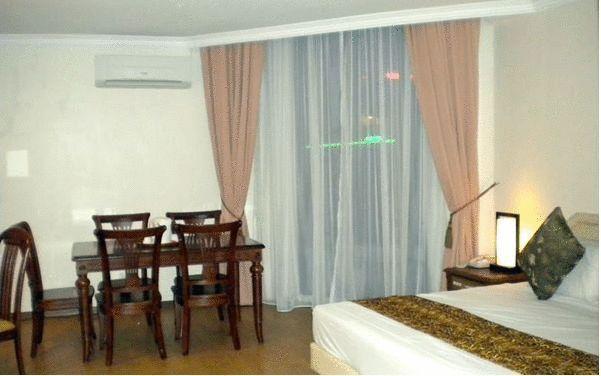 Regal Court Hotel Kuching Quarto foto
